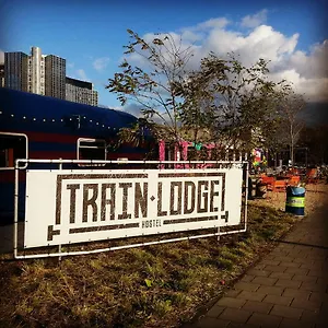 Train Hostal